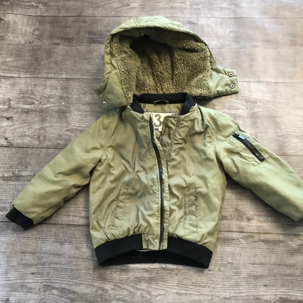 Cotton on Kids boys olive green puffer jacket